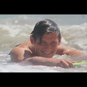 Meet your Posher, Devin